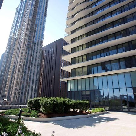 Radisson Blu Aqua Hotel, Chicago Exterior photo