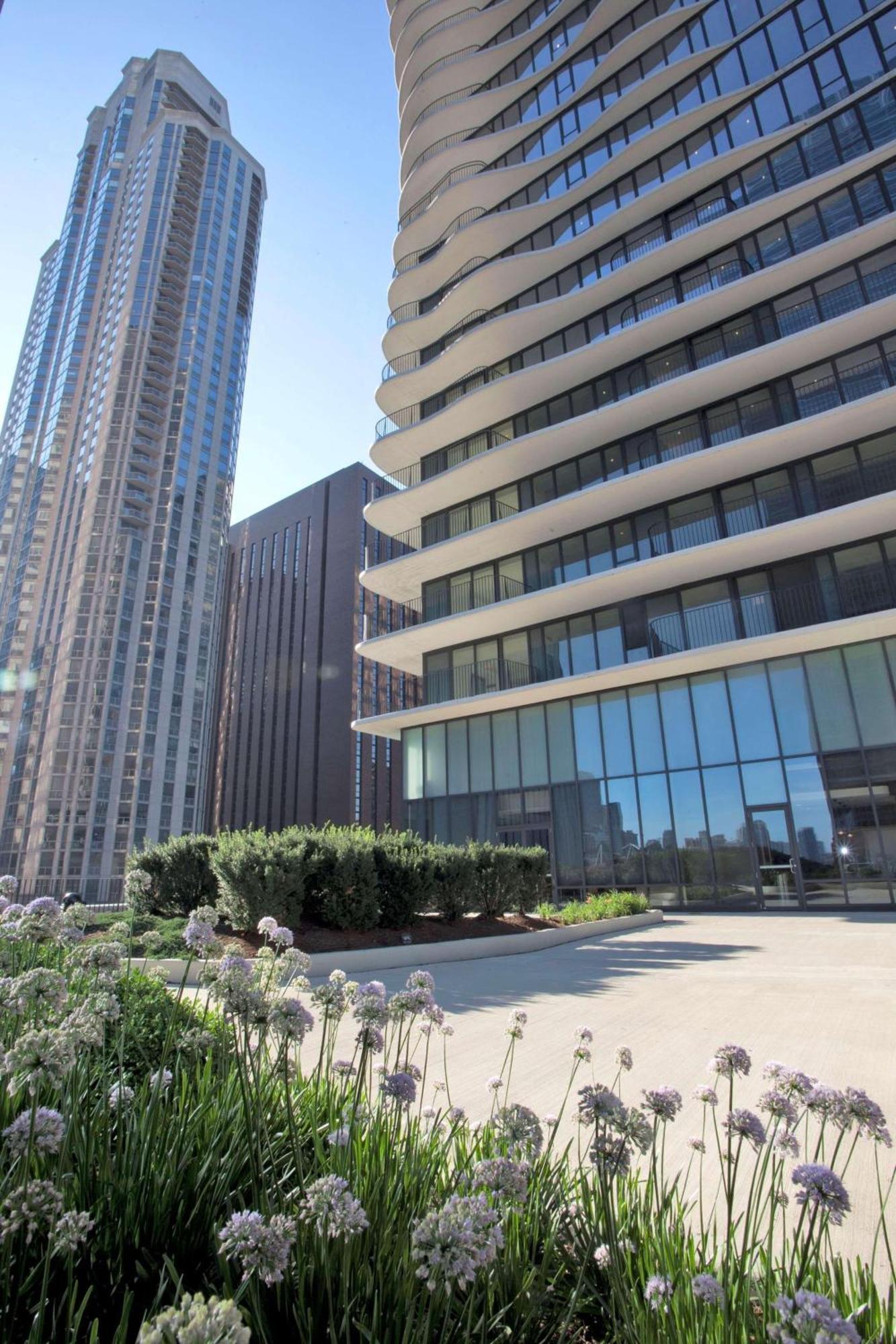 Radisson Blu Aqua Hotel, Chicago Exterior photo