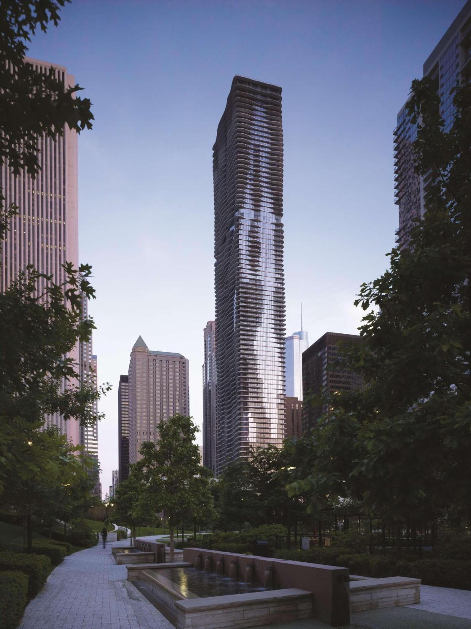 Radisson Blu Aqua Hotel, Chicago Exterior photo