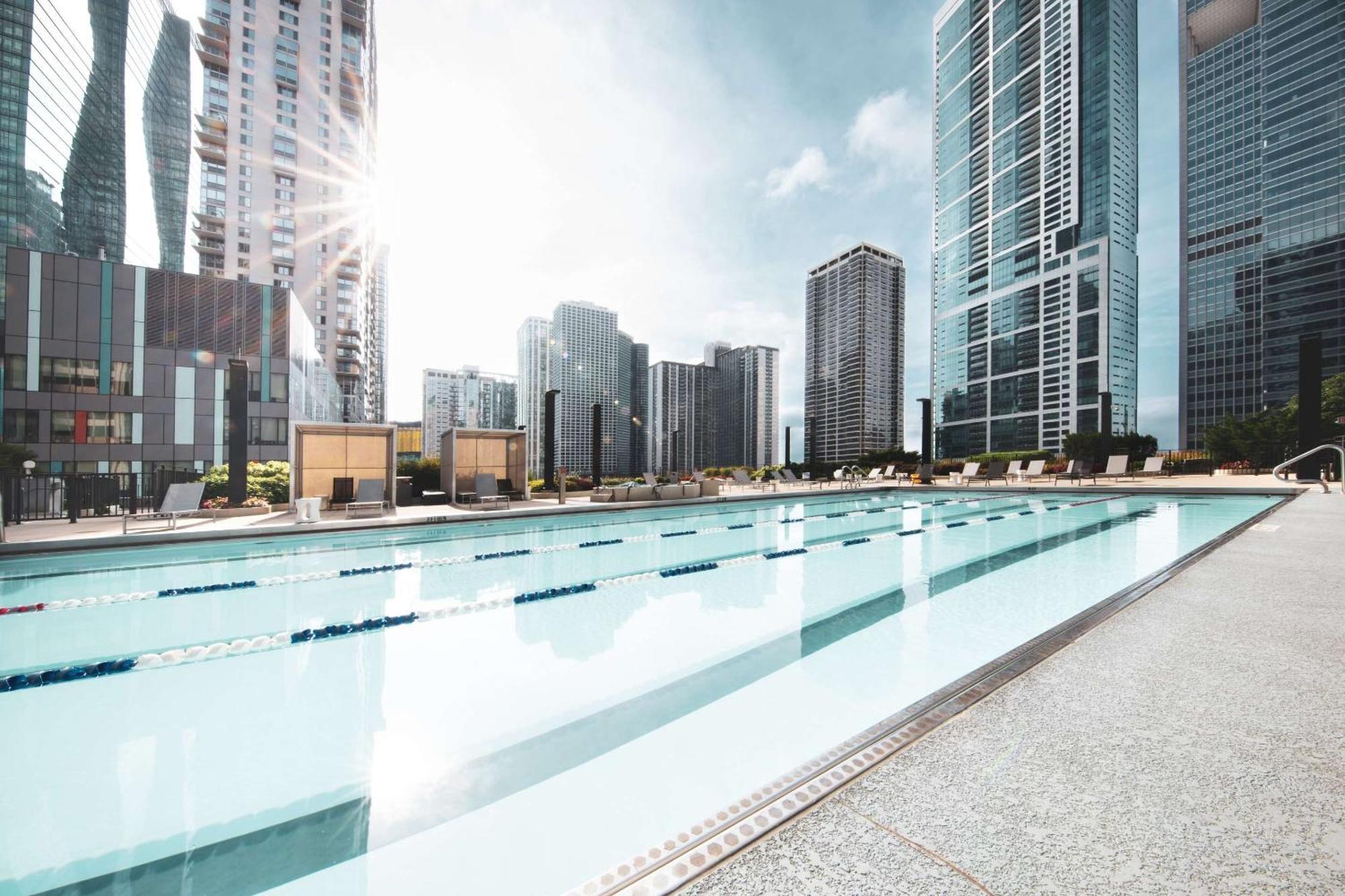 Radisson Blu Aqua Hotel, Chicago Exterior photo