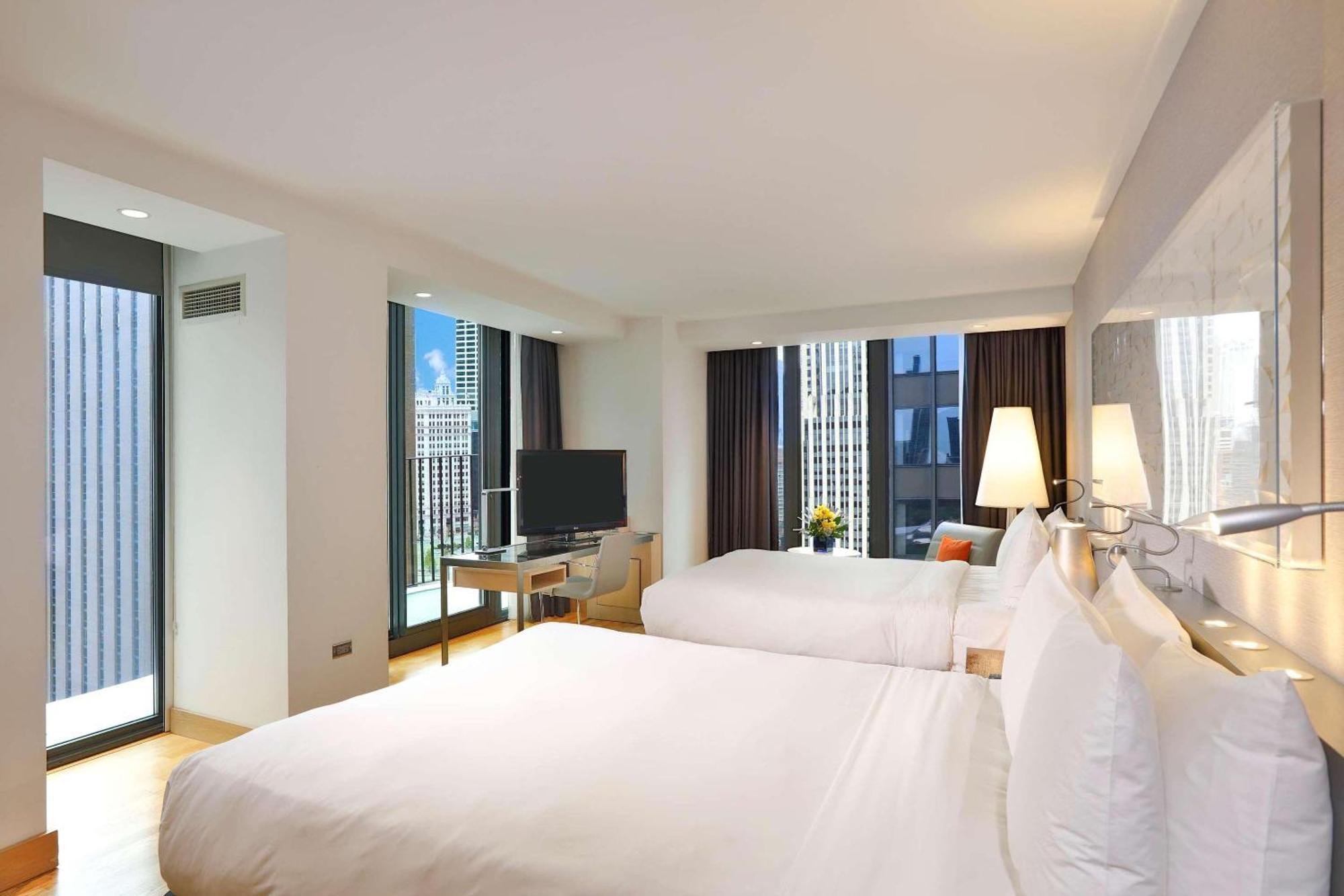 Radisson Blu Aqua Hotel, Chicago Exterior photo